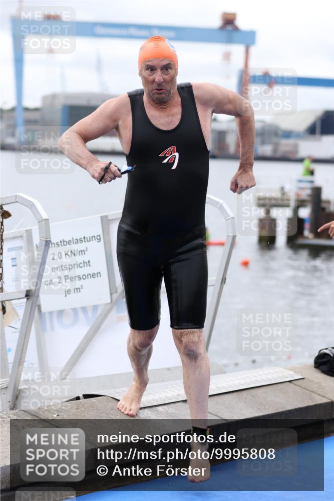 16.08.2026 - KN Förde Triathlon 2026 Antke Förster http://msf.ph/oto/9995808 16.08.2026 11:07:53 Schwimmen 417, 427, 414 meine-sportfotos.de