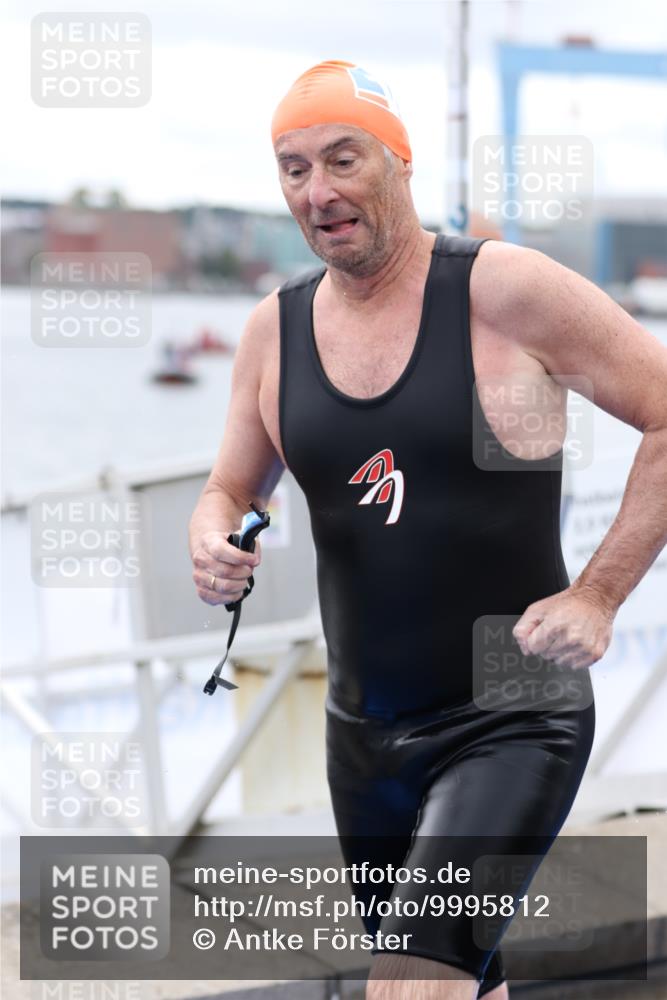 16.08.2026 - KN Förde Triathlon 2026 Antke Förster http://msf.ph/oto/9995812 16.08.2026 11:07:54 Schwimmen 414, 417, 427, 414 meine-sportfotos.de