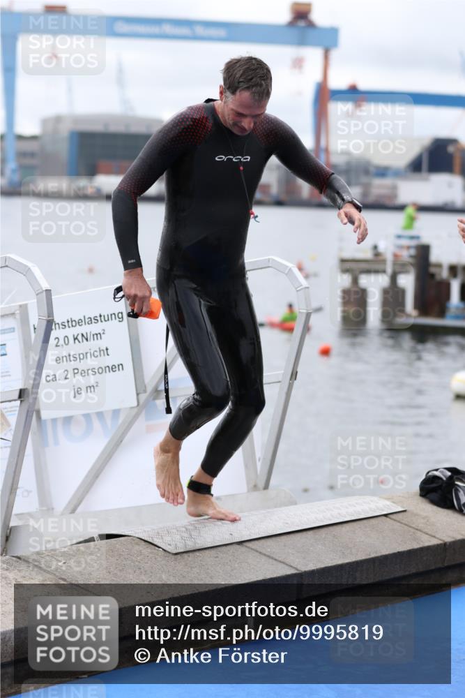 16.08.2026 - KN Förde Triathlon 2026 Antke Förster http://msf.ph/oto/9995819 16.08.2026 11:08:30 Schwimmen 428, 429 meine-sportfotos.de