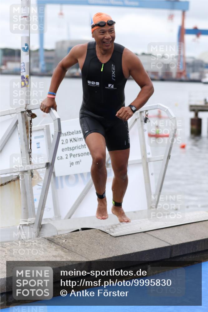 16.08.2026 - KN Förde Triathlon 2026 Antke Förster http://msf.ph/oto/9995830 16.08.2026 11:09:14 Schwimmen 384 meine-sportfotos.de
