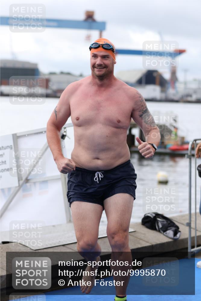 16.08.2026 - KN Förde Triathlon 2026 Antke Förster http://msf.ph/oto/9995870 16.08.2026 11:12:32 Schwimmen 436 meine-sportfotos.de