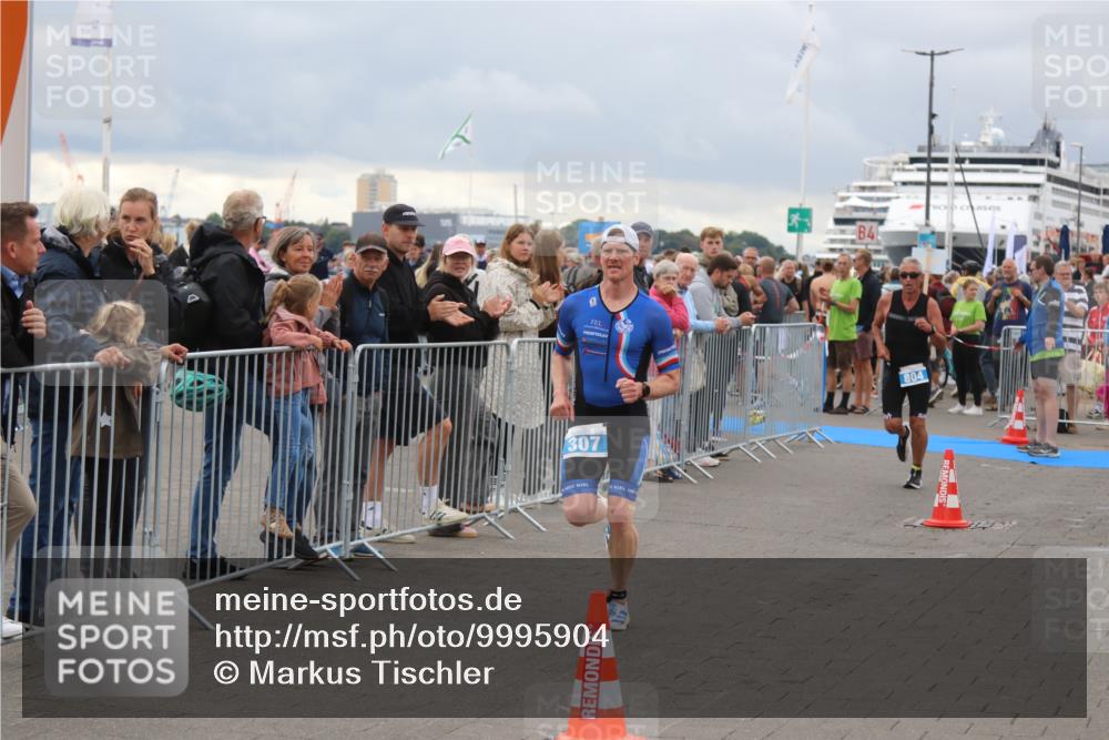 16.08.2026 - KN Förde Triathlon 2026 Markus Tischler http://msf.ph/oto/9995904 16.08.2026 11:47:49 Ziel  meine-sportfotos.de