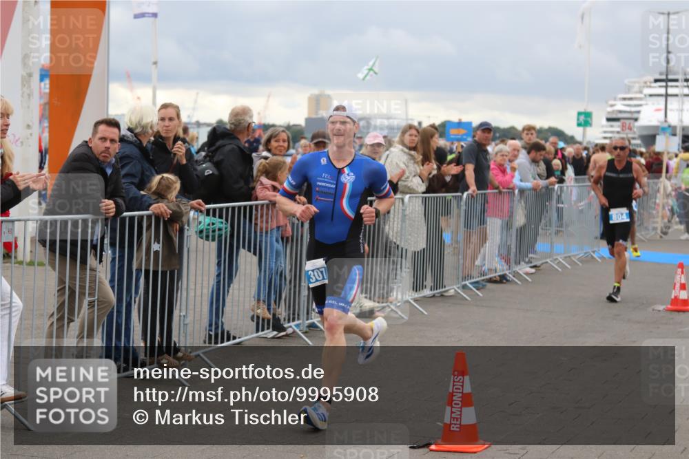 16.08.2026 - KN Förde Triathlon 2026 Markus Tischler http://msf.ph/oto/9995908 16.08.2026 11:47:49 Ziel  meine-sportfotos.de