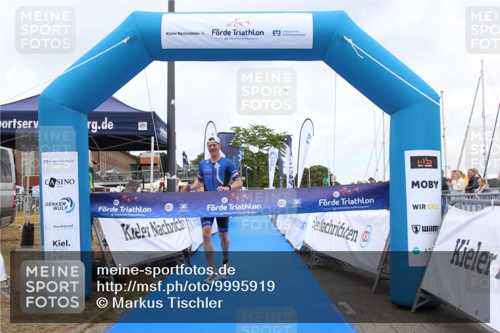 16.08.2026 - KN Förde Triathlon 2026 Markus Tischler http://msf.ph/oto/9995919 16.08.2026 11:49:31 Ziel 307, 307 meine-sportfotos.de