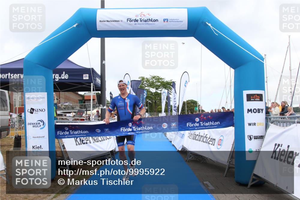 16.08.2026 - KN Förde Triathlon 2026 Markus Tischler http://msf.ph/oto/9995922 16.08.2026 11:49:31 Ziel 307, 307 meine-sportfotos.de