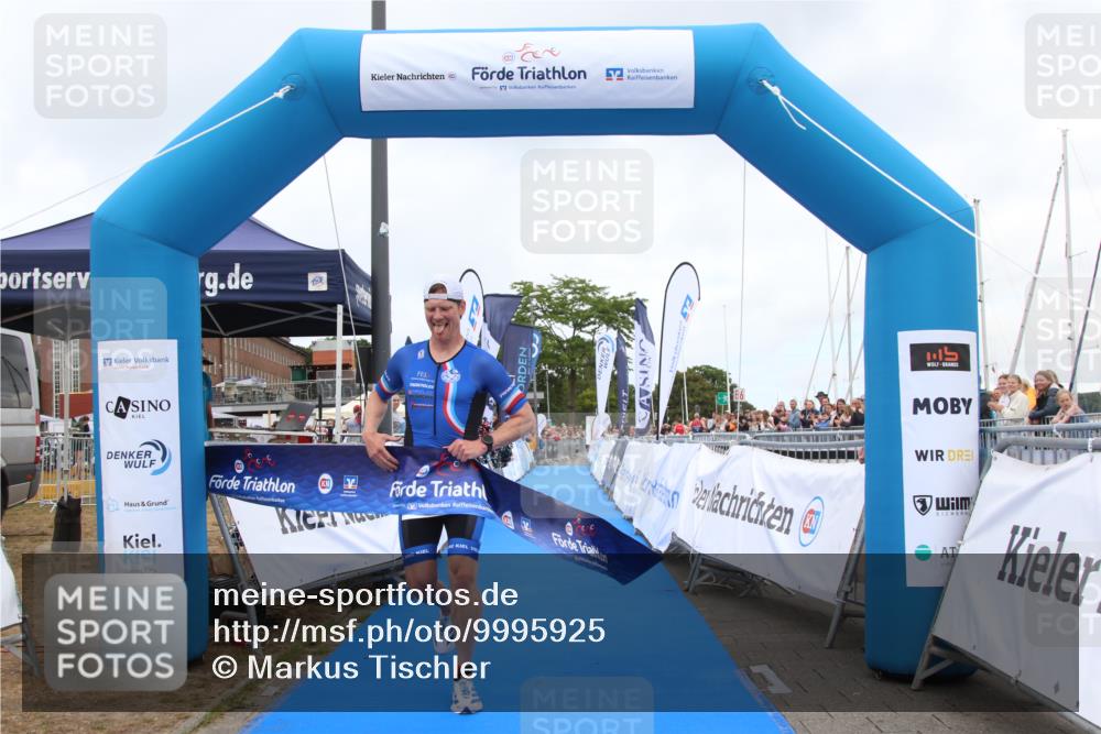 16.08.2026 - KN Förde Triathlon 2026 Markus Tischler http://msf.ph/oto/9995925 16.08.2026 11:49:32 Ziel 307, 307 meine-sportfotos.de