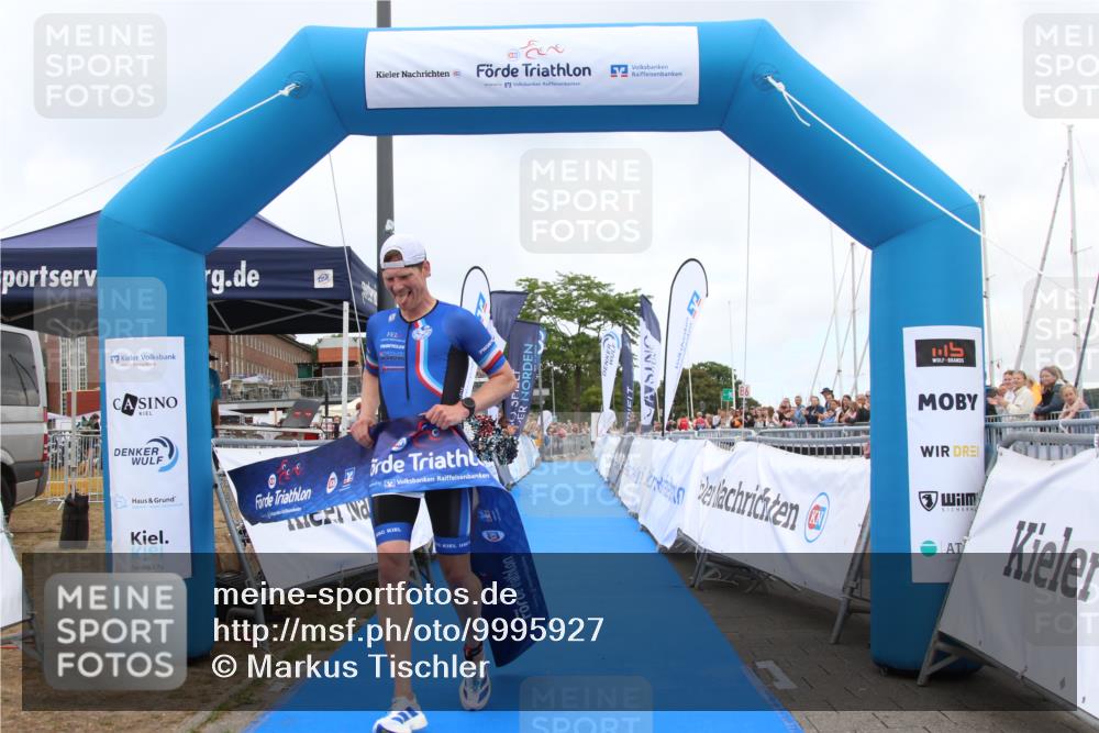 16.08.2026 - KN Förde Triathlon 2026 Markus Tischler http://msf.ph/oto/9995927 16.08.2026 11:49:32 Ziel 307, 307 meine-sportfotos.de