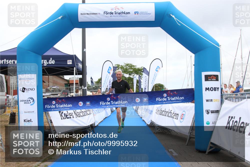 16.08.2026 - KN Förde Triathlon 2026 Markus Tischler http://msf.ph/oto/9995932 16.08.2026 11:50:42 Ziel 330, 330 meine-sportfotos.de