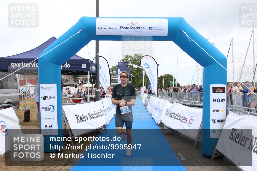 16.08.2026 - KN Förde Triathlon 2026 Markus Tischler http://msf.ph/oto/9995947 16.08.2026 11:51:30 Ziel 304, 304 meine-sportfotos.de