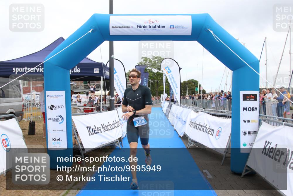 16.08.2026 - KN Förde Triathlon 2026 Markus Tischler http://msf.ph/oto/9995949 16.08.2026 11:51:30 Ziel 304, 304 meine-sportfotos.de
