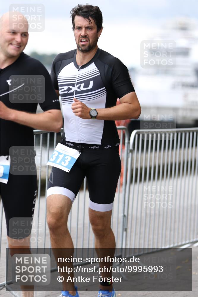 16.08.2026 - KN Förde Triathlon 2026 Antke Förster http://msf.ph/oto/9995993 16.08.2026 11:38:58 Laufen  meine-sportfotos.de