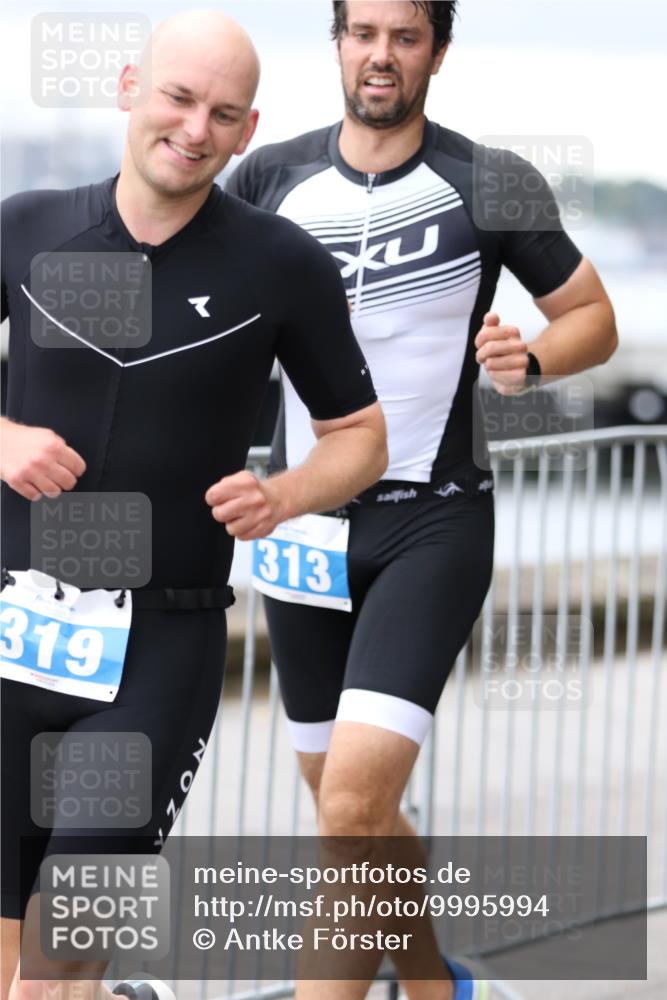 16.08.2026 - KN Förde Triathlon 2026 Antke Förster http://msf.ph/oto/9995994 16.08.2026 11:38:59 Laufen  meine-sportfotos.de