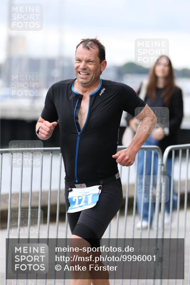 16.08.2026 - KN Förde Triathlon 2026 Antke Förster http://msf.ph/oto/9996001 16.08.2026 11:39:34 Laufen  meine-sportfotos.de