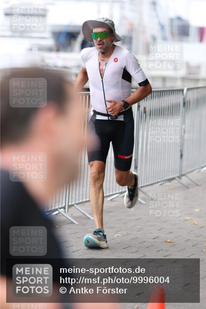 16.08.2026 - KN Förde Triathlon 2026 Antke Förster http://msf.ph/oto/9996004 16.08.2026 11:39:36 Laufen  meine-sportfotos.de