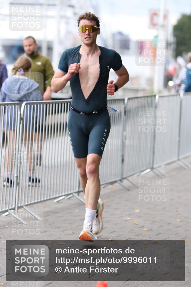 16.08.2026 - KN Förde Triathlon 2026 Antke Förster http://msf.ph/oto/9996011 16.08.2026 11:40:18 Laufen  meine-sportfotos.de