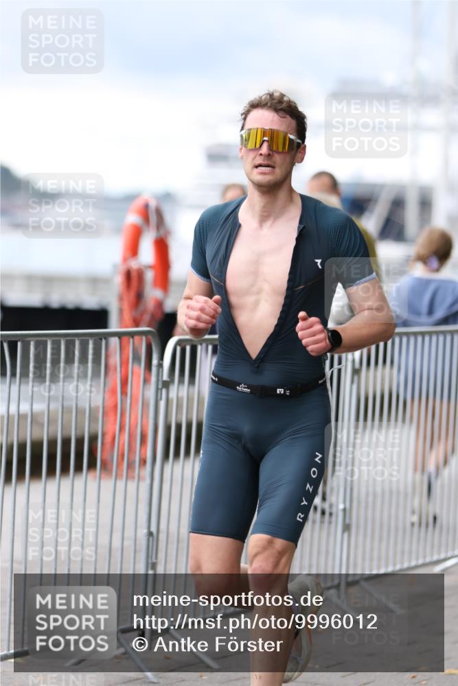 16.08.2026 - KN Förde Triathlon 2026 Antke Förster http://msf.ph/oto/9996012 16.08.2026 11:40:19 Laufen  meine-sportfotos.de