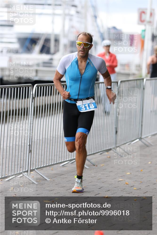 16.08.2026 - KN Förde Triathlon 2026 Antke Förster http://msf.ph/oto/9996018 16.08.2026 11:41:13 Laufen  meine-sportfotos.de