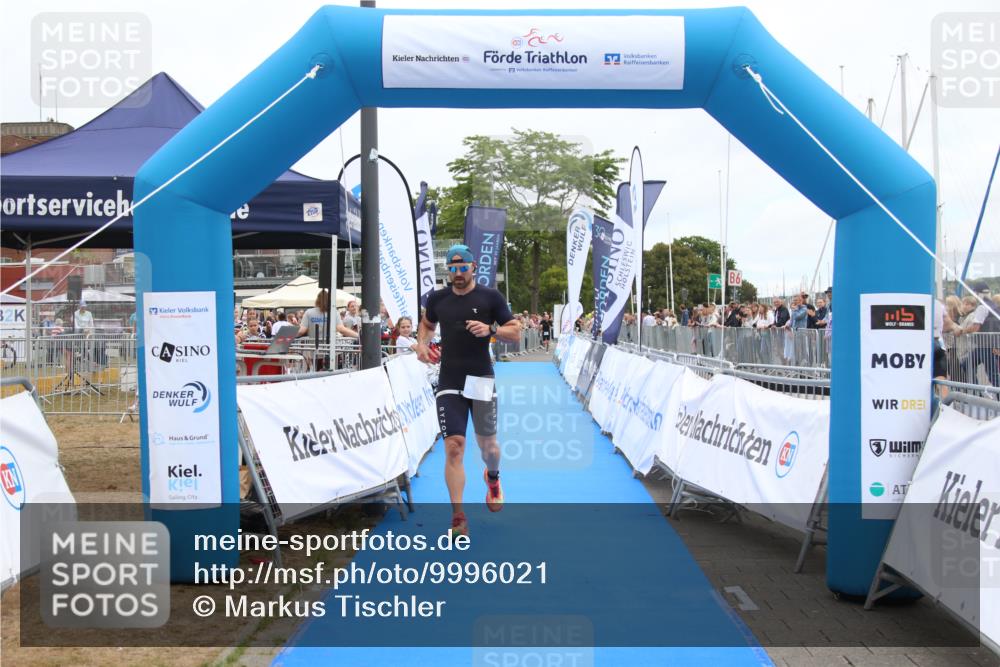16.08.2026 - KN Förde Triathlon 2026 Markus Tischler http://msf.ph/oto/9996021 16.08.2026 11:53:27 Ziel 308, 308 meine-sportfotos.de