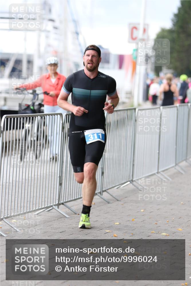 16.08.2026 - KN Förde Triathlon 2026 Antke Förster http://msf.ph/oto/9996024 16.08.2026 11:41:16 Laufen  meine-sportfotos.de