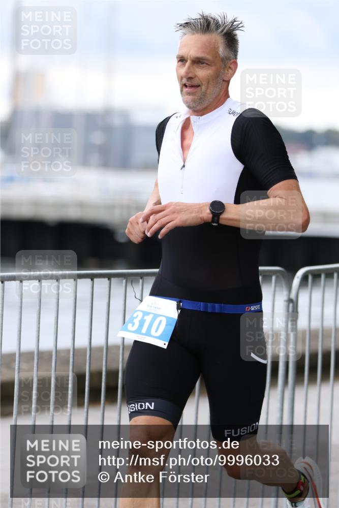 16.08.2026 - KN Förde Triathlon 2026 Antke Förster http://msf.ph/oto/9996033 16.08.2026 11:41:22 Laufen  meine-sportfotos.de
