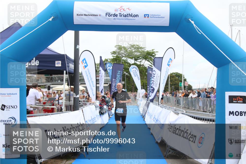 16.08.2026 - KN Förde Triathlon 2026 Markus Tischler http://msf.ph/oto/9996043 16.08.2026 11:53:38 Ziel 319, 319 meine-sportfotos.de
