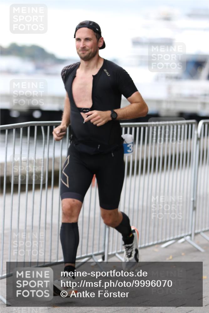 16.08.2026 - KN Förde Triathlon 2026 Antke Förster http://msf.ph/oto/9996070 16.08.2026 11:42:57 Laufen  meine-sportfotos.de