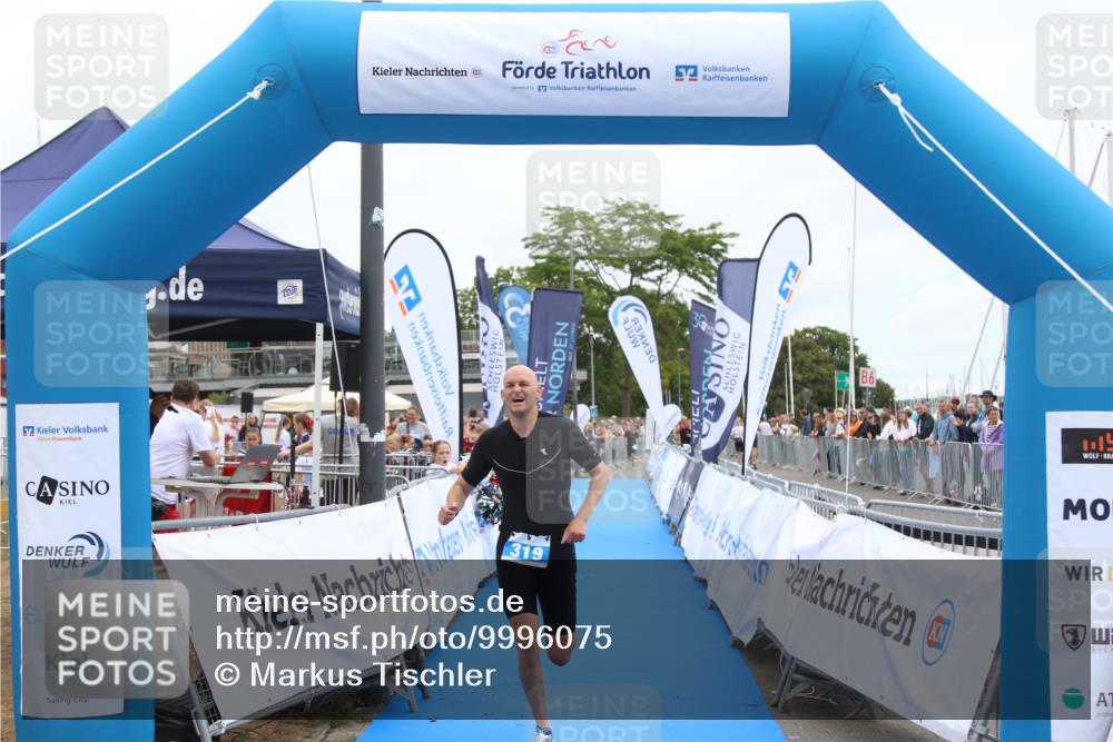 16.08.2026 - KN Förde Triathlon 2026 Markus Tischler http://msf.ph/oto/9996075 16.08.2026 11:53:38 Ziel 319, 319 meine-sportfotos.de
