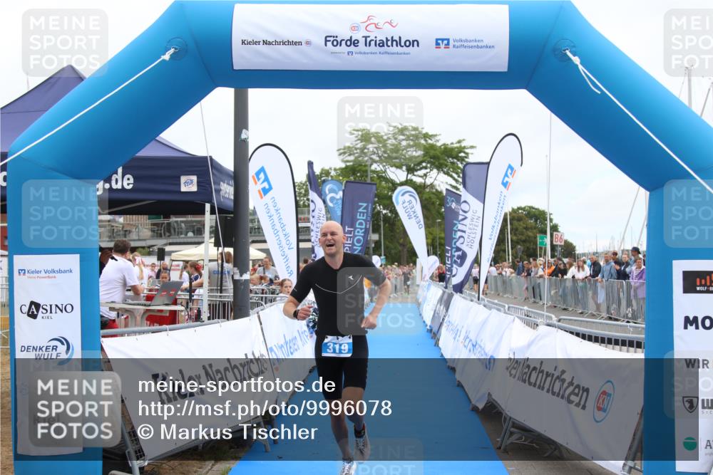 16.08.2026 - KN Förde Triathlon 2026 Markus Tischler http://msf.ph/oto/9996078 16.08.2026 11:53:39 Ziel 319, 319 meine-sportfotos.de