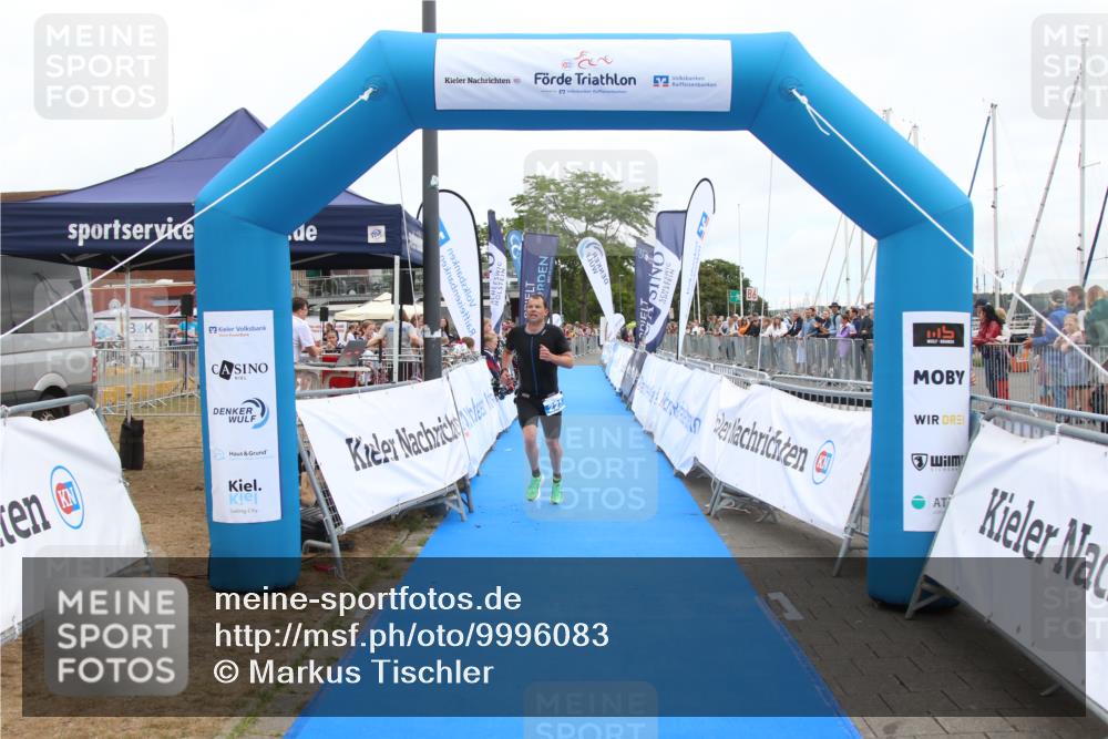 16.08.2026 - KN Förde Triathlon 2026 Markus Tischler http://msf.ph/oto/9996083 16.08.2026 11:53:50 Ziel 221, 221 meine-sportfotos.de
