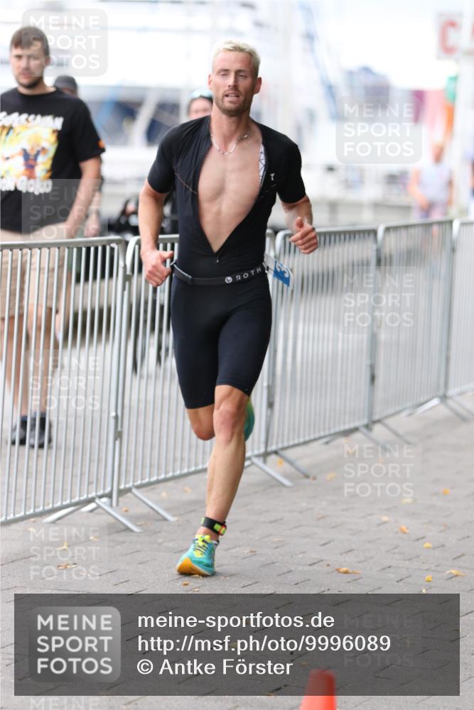 16.08.2026 - KN Förde Triathlon 2026 Antke Förster http://msf.ph/oto/9996089 16.08.2026 11:43:16 Laufen  meine-sportfotos.de