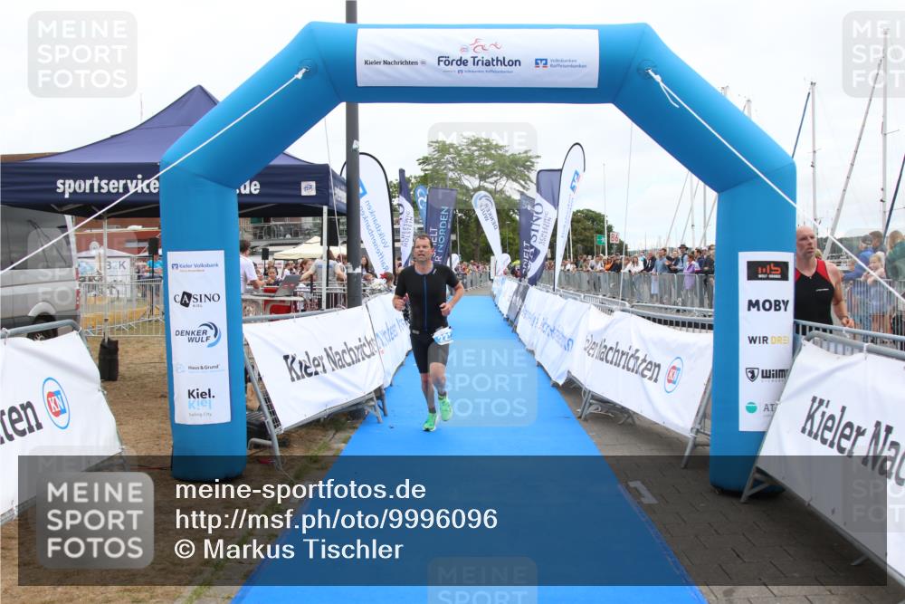 16.08.2026 - KN Förde Triathlon 2026 Markus Tischler http://msf.ph/oto/9996096 16.08.2026 11:53:50 Ziel 221, 221 meine-sportfotos.de