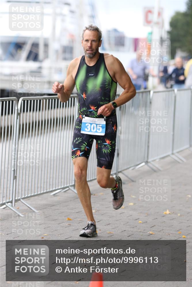16.08.2026 - KN Förde Triathlon 2026 Antke Förster http://msf.ph/oto/9996113 16.08.2026 11:43:57 Laufen  meine-sportfotos.de