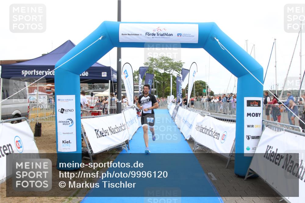 16.08.2026 - KN Förde Triathlon 2026 Markus Tischler http://msf.ph/oto/9996120 16.08.2026 11:54:39 Ziel 313, 313 meine-sportfotos.de