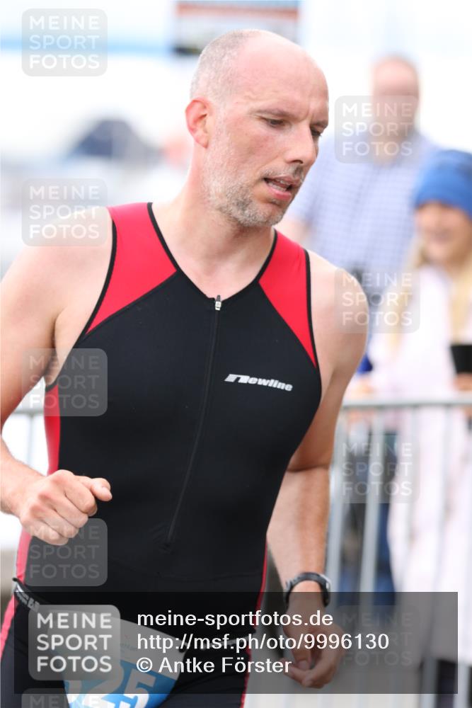16.08.2026 - KN Förde Triathlon 2026 Antke Förster http://msf.ph/oto/9996130 16.08.2026 11:44:30 Laufen  meine-sportfotos.de
