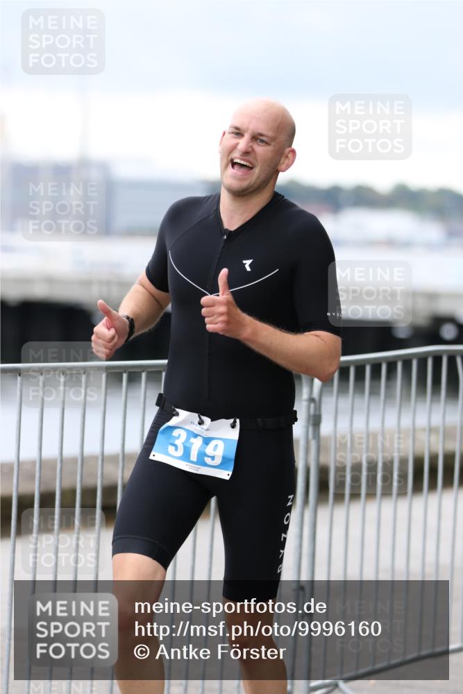 16.08.2026 - KN Förde Triathlon 2026 Antke Förster http://msf.ph/oto/9996160 16.08.2026 11:45:57 Laufen  meine-sportfotos.de