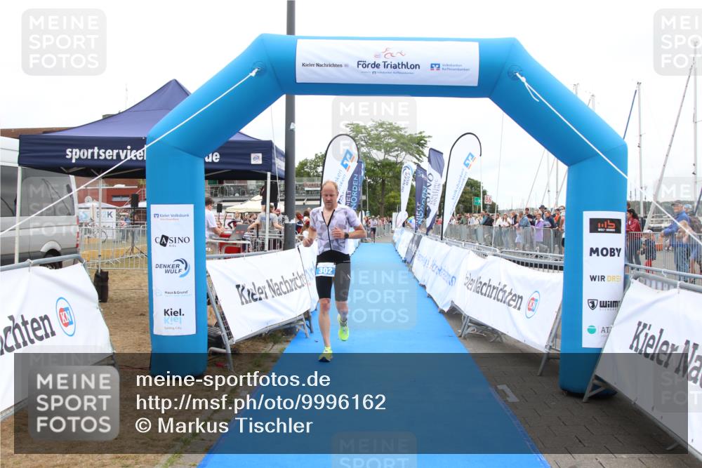 16.08.2026 - KN Förde Triathlon 2026 Markus Tischler http://msf.ph/oto/9996162 16.08.2026 11:54:58 Ziel 302, 302 meine-sportfotos.de