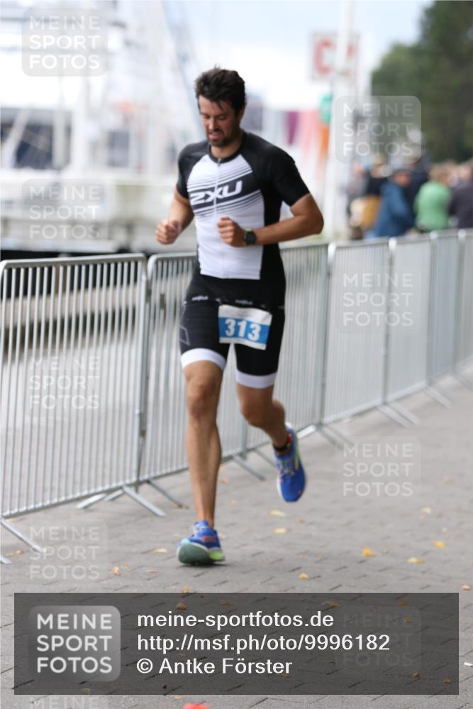 16.08.2026 - KN Förde Triathlon 2026 Antke Förster http://msf.ph/oto/9996182 16.08.2026 11:46:20 Laufen  meine-sportfotos.de