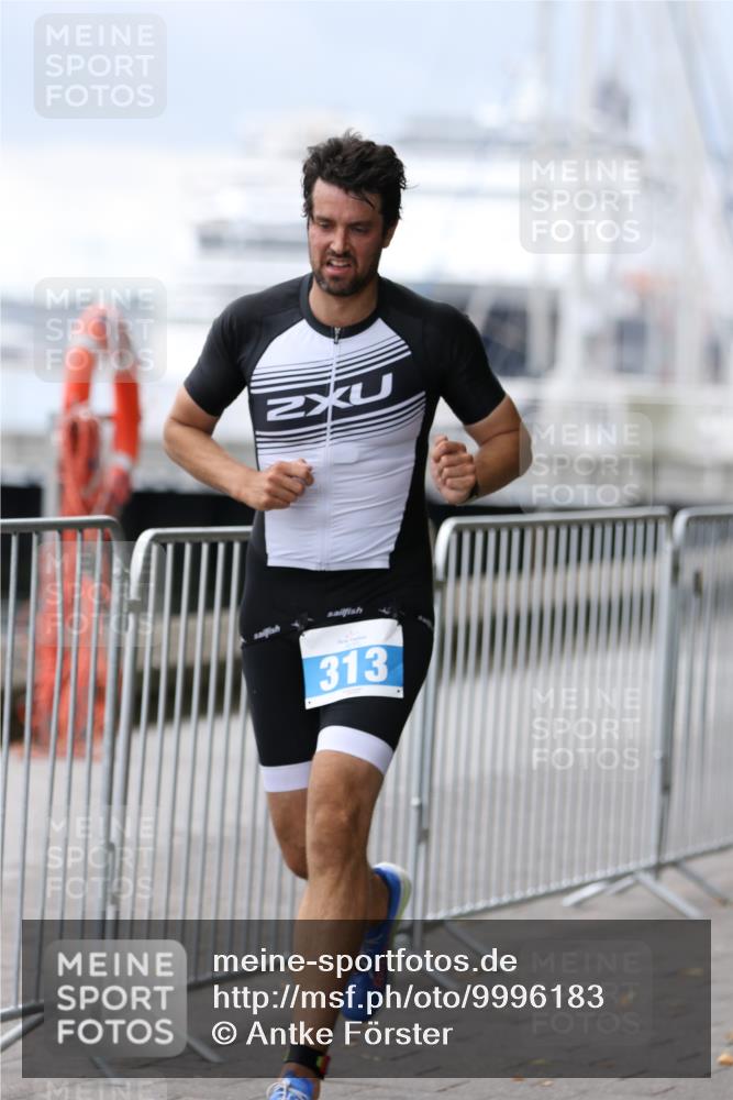 16.08.2026 - KN Förde Triathlon 2026 Antke Förster http://msf.ph/oto/9996183 16.08.2026 11:46:21 Laufen  meine-sportfotos.de