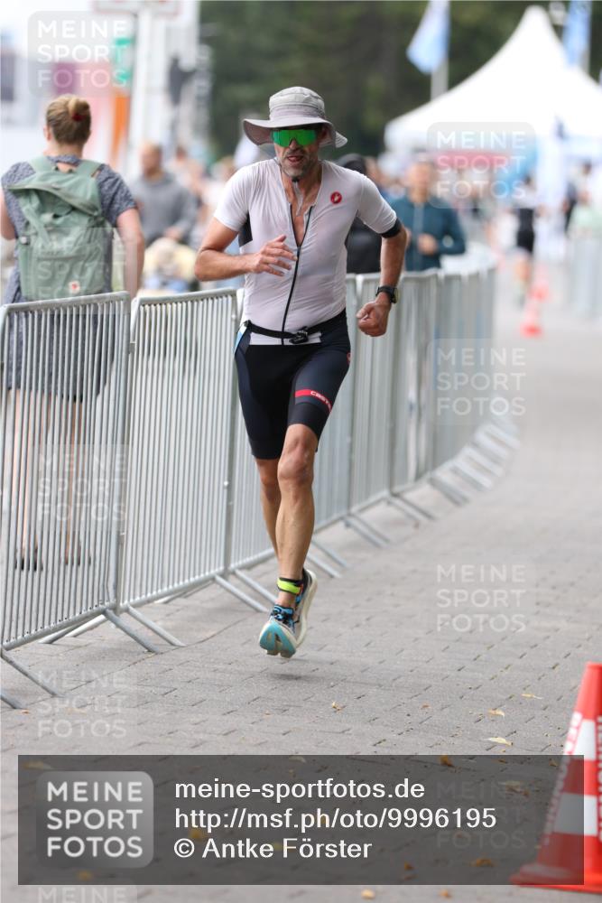 16.08.2026 - KN Förde Triathlon 2026 Antke Förster http://msf.ph/oto/9996195 16.08.2026 11:46:53 Laufen  meine-sportfotos.de