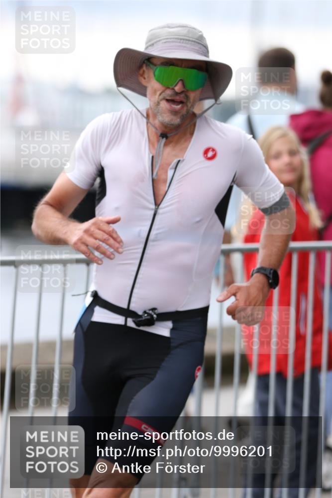 16.08.2026 - KN Förde Triathlon 2026 Antke Förster http://msf.ph/oto/9996201 16.08.2026 11:46:57 Laufen  meine-sportfotos.de