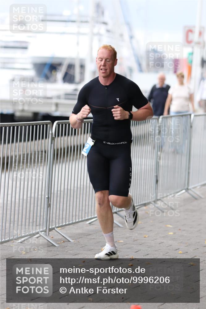 16.08.2026 - KN Förde Triathlon 2026 Antke Förster http://msf.ph/oto/9996206 16.08.2026 11:47:38 Laufen  meine-sportfotos.de