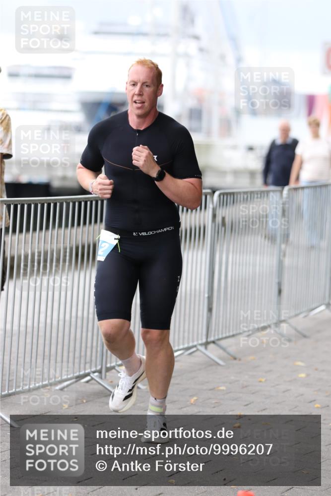 16.08.2026 - KN Förde Triathlon 2026 Antke Förster http://msf.ph/oto/9996207 16.08.2026 11:47:39 Laufen  meine-sportfotos.de