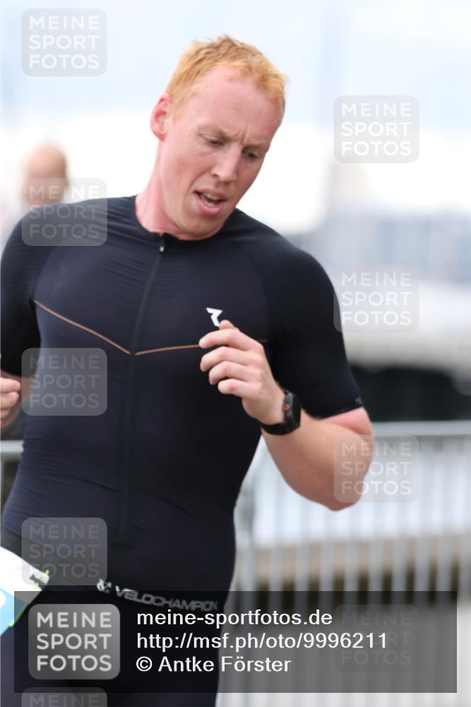 16.08.2026 - KN Förde Triathlon 2026 Antke Förster http://msf.ph/oto/9996211 16.08.2026 11:47:41 Laufen  meine-sportfotos.de