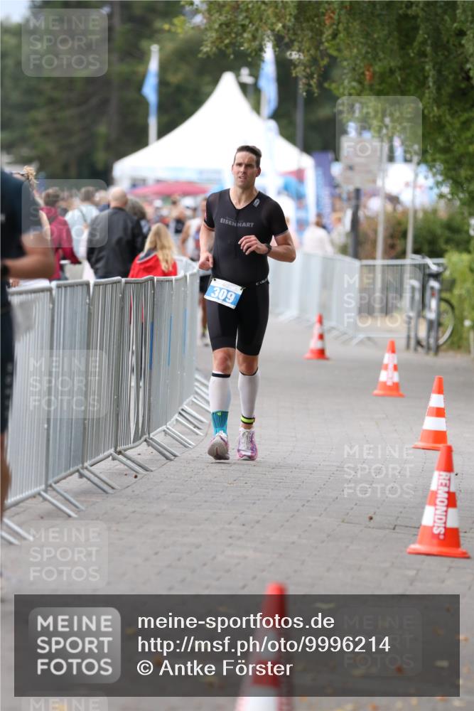 16.08.2026 - KN Förde Triathlon 2026 Antke Förster http://msf.ph/oto/9996214 16.08.2026 11:47:55 Laufen  meine-sportfotos.de
