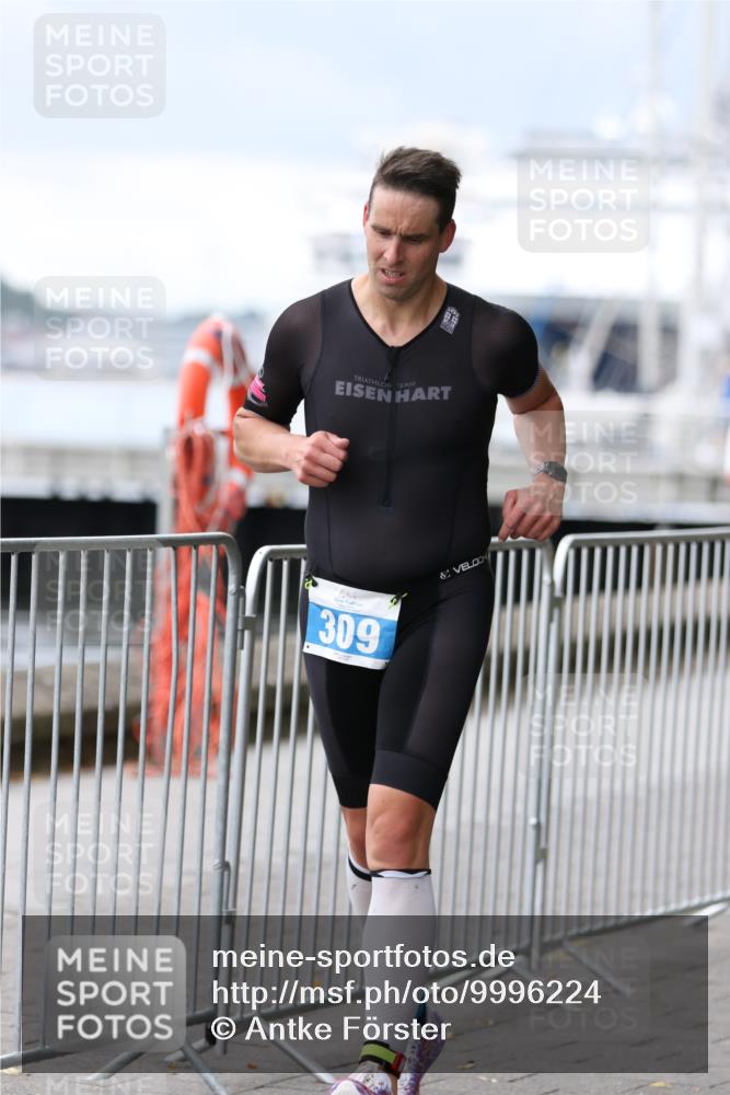 16.08.2026 - KN Förde Triathlon 2026 Antke Förster http://msf.ph/oto/9996224 16.08.2026 11:48:04 Laufen  meine-sportfotos.de