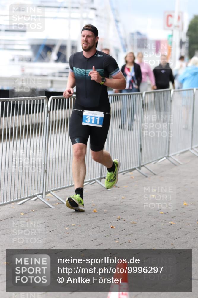 16.08.2026 - KN Förde Triathlon 2026 Antke Förster http://msf.ph/oto/9996297 16.08.2026 11:49:31 Laufen  meine-sportfotos.de
