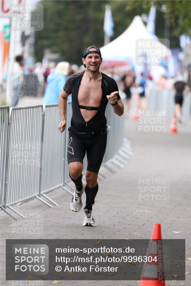16.08.2026 - KN Förde Triathlon 2026 Antke Förster http://msf.ph/oto/9996304 16.08.2026 11:49:39 Laufen  meine-sportfotos.de