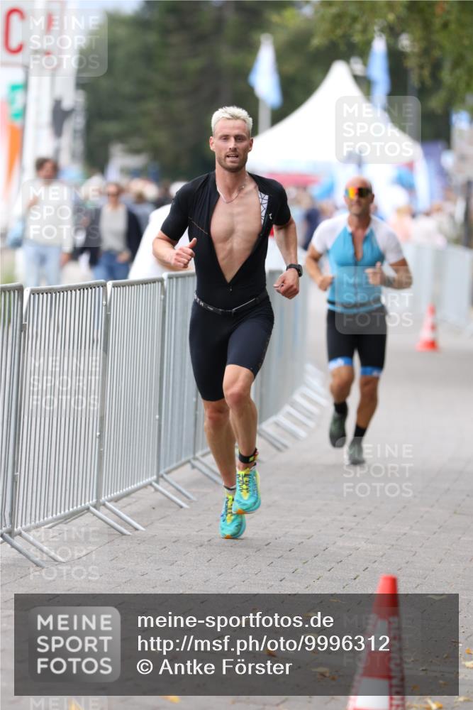 16.08.2026 - KN Förde Triathlon 2026 Antke Förster http://msf.ph/oto/9996312 16.08.2026 11:49:54 Laufen  meine-sportfotos.de
