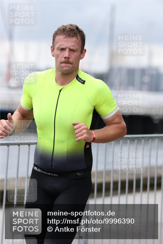 16.08.2026 - KN Förde Triathlon 2026 Antke Förster http://msf.ph/oto/9996390 16.08.2026 11:51:15 Laufen  meine-sportfotos.de