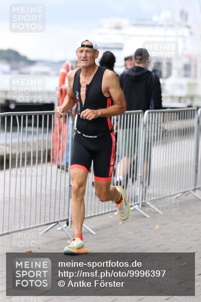 16.08.2026 - KN Förde Triathlon 2026 Antke Förster http://msf.ph/oto/9996397 16.08.2026 11:51:26 Laufen  meine-sportfotos.de